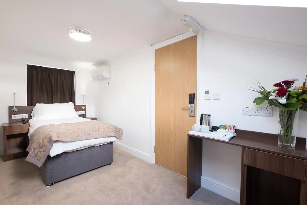 Signature Hotel London